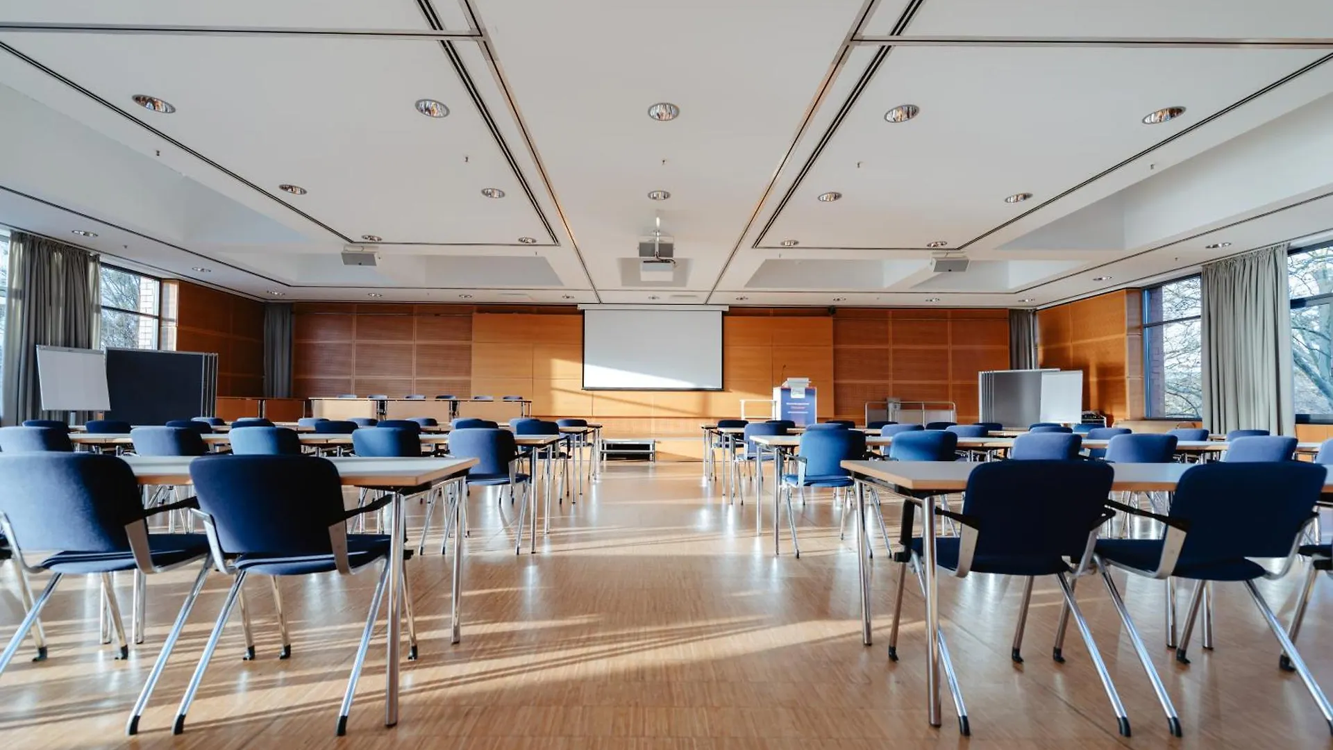 Hotel Akademie Des Sports Im Landessportbund Niedersachsen Hanower